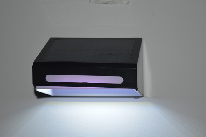 RGB меняющийся водонепроницаемый светодиодный стеновой свет садовый свет солнечный забор док лампа солнечный наружный свет