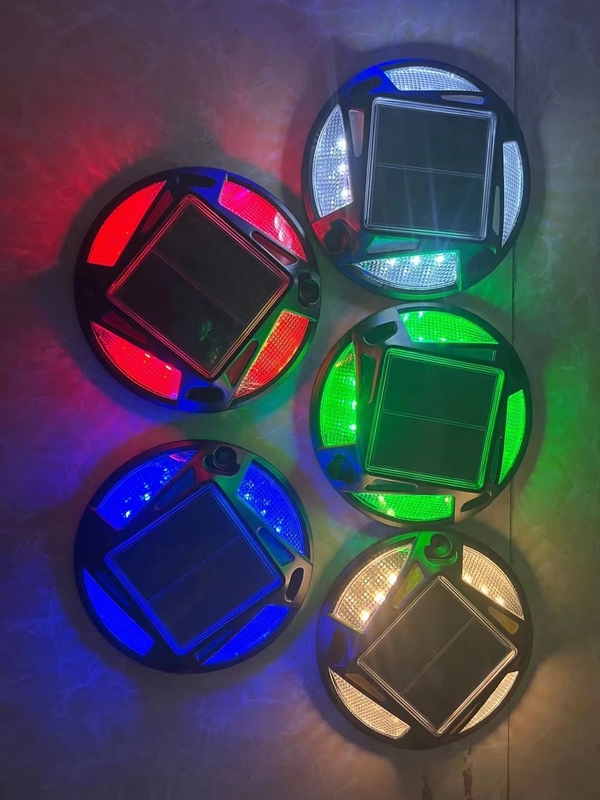 Наружные многоцветные IP65 водонепроницаемые солнечные RGB светодиодные садовые фонари