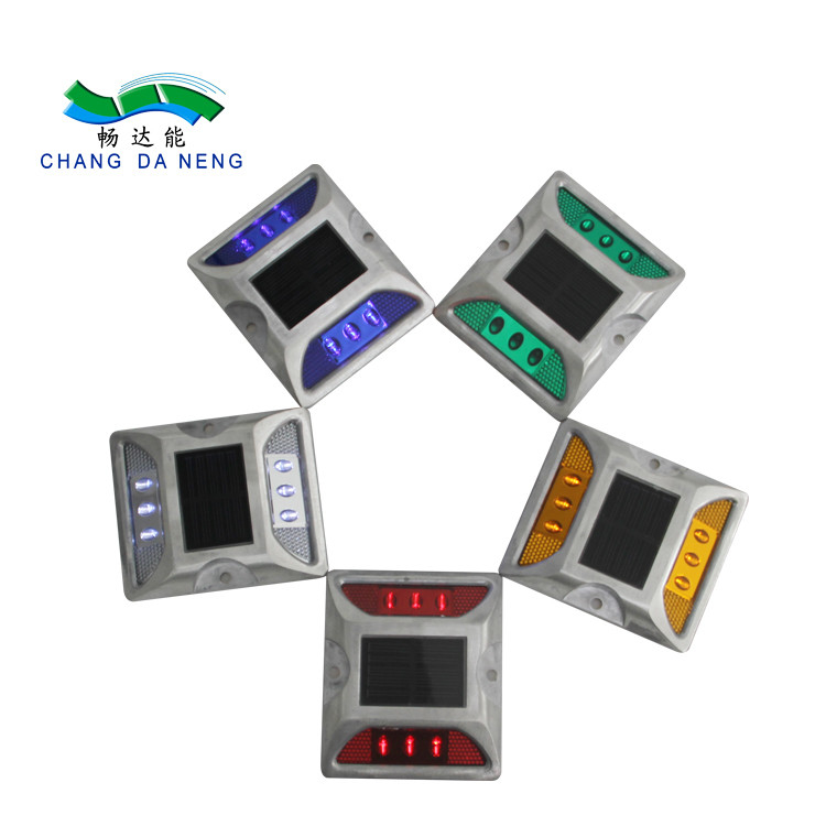 Белый Желтый Красный Синий Зеленый 330g 2V LED Солнечные дорожные козыри Рабочая температура -20C-70C Алюминиевый сплав